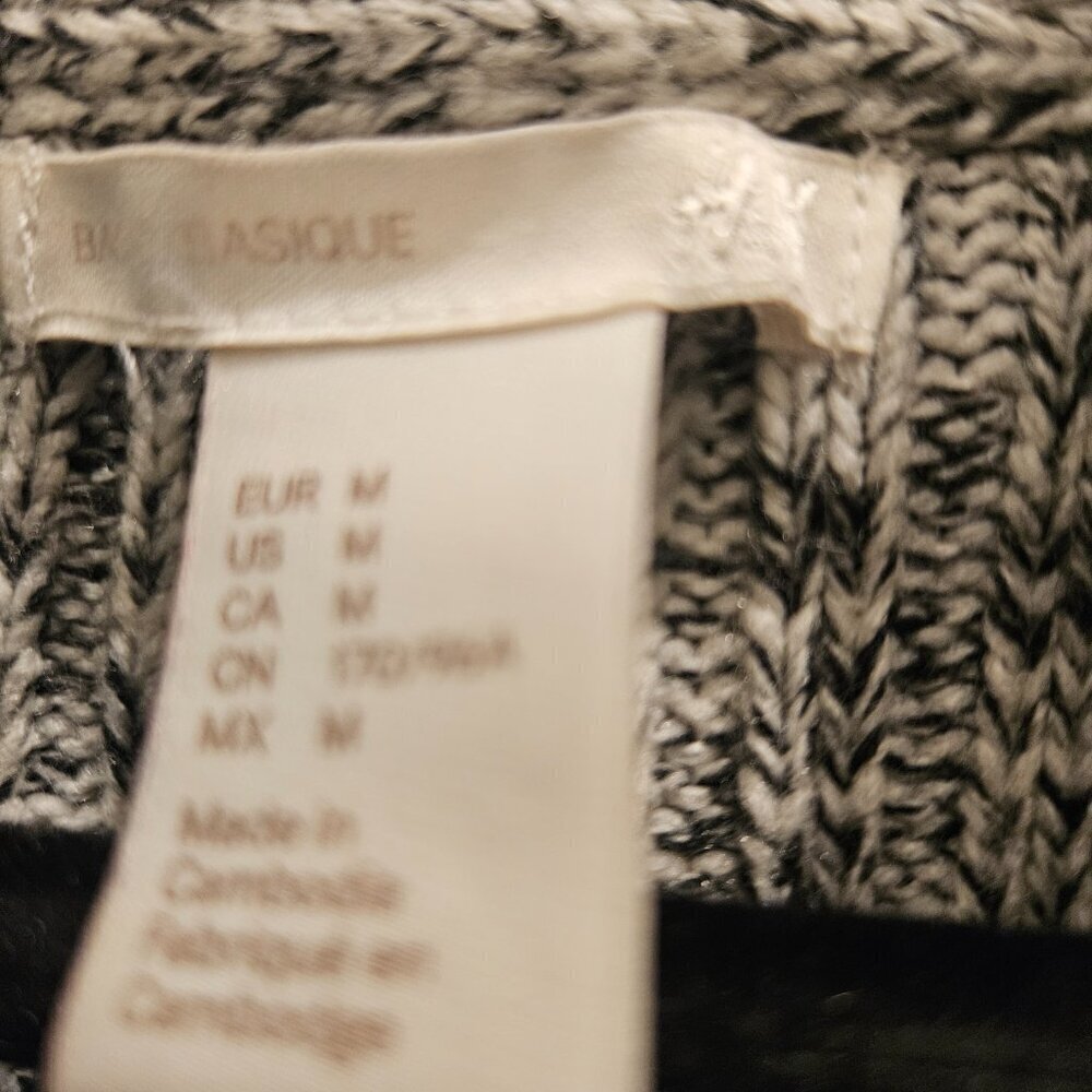 Basic Cardigan - Picture 3 of 6